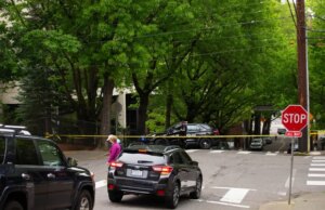 Veículo transportando explosivos bate em clube atlético de Portland, motorista morre