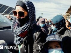 Mulheres ligadas ao Estado Islâmico chegam à Austrália vindas da Síria
