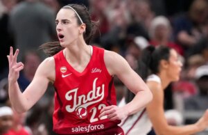 Caitlin Clark homenageada por um grande marco na carreira antes da queda da febre no thriller da prorrogação
