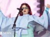 CMAT compartilha ‘profunda tristeza’ pelo abuso de vergonha do corpo após o set do Radio 1 Massive Weekend