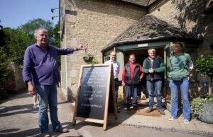 Jeremy Clarkson Farm-Fest foi considerado uma ‘bagunça’ quando os comerciantes saíram mais cedo