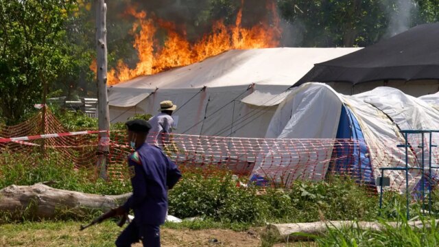 ebola-treatment-center-fire-congo.jpeg