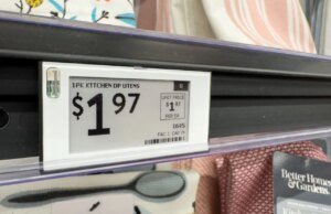 A maioria dos americanos apoia a proibição de preços de vigilância e etiquetas de prateleiras eletrônicas