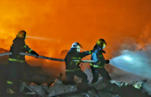 Explosão em fábrica de fogos de artifício na China mata pelo menos 21 pessoas e fere dezenas de outras: relatório