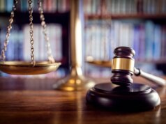 Pessoas aleatórias armadas com IA e nenhum advogado estão supostamente preenchendo processos judiciais com ações judiciais