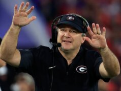 O ex-técnico do Tennessee, Derek Dooley, concorrendo ao Senado dos EUA nas eleições de meio de mandato da Geórgia
