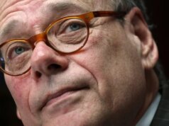 O deputado democrata Steve Cohen desiste da candidatura à reeleição após redistritamento