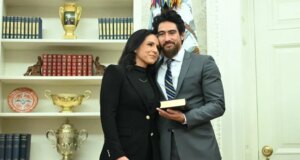 Tulsi Gabbard renuncia ao cargo de chefe da inteligência, citando diagnóstico de câncer do marido