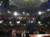 Stephen Colbert assina "O último present" uma última vez