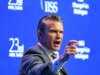 Hegseth suaviza alertas sobre visita da China à região