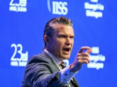Hegseth suaviza alertas sobre visita da China à região