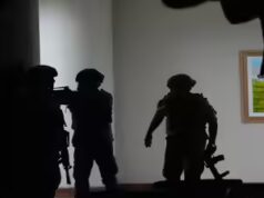 Assistir: Tiros ouvidos no Senado das Filipinas, legisladores correm para se proteger