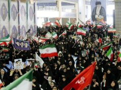 Crítico do regime iraniano alerta que acordo com Trump pode ser “tábua de salvação” para o regime e afirma que as pessoas estão “nervosas”