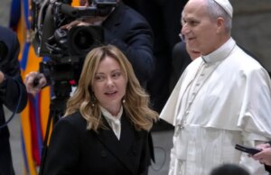 Rubio encontra Meloni enquanto o confronto entre Trump e Papa aumenta as tensões dos EUA com o principal aliado europeu