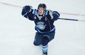Chicoutimi venceu o anfitrião Kelowna no OT e melhorou para 1-1 na Memorial Cup