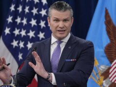 EUA interceptam 6 navios que tentavam contornar o bloqueio americano durante operação para abrir o Estreito de Ormuz