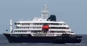 Surto de hantavírus em navio de cruzeiro; 40 passageiros desembarcam em ilha do Atlântico Sul