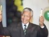 Frase do dia de Nelson Mandela: “Se você falar com um homem numa língua que ele entende, isso lhe sobe à cabeça. Se você falar…"