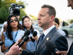 Legisladores bipartidários pressionam para remover o Serviço Secreto do DHS após tentativas de assassinato de Trump