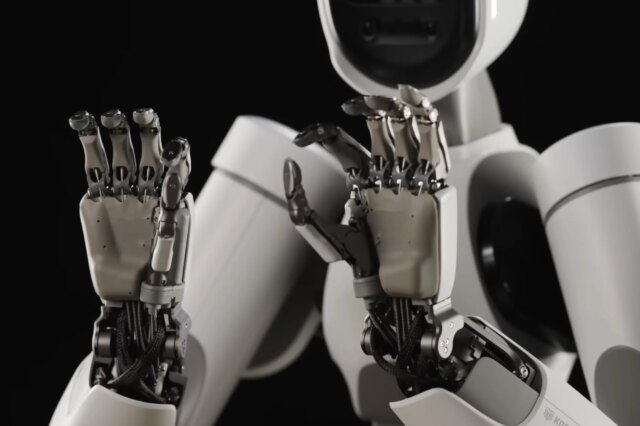 robot-hands.jpg
