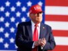 Trump flutua substituindo o present do 250º aniversário por um grande comício MAGA após a retirada dos artistas