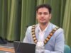 Tushar Kumar, de 23 anos, torna-se o mais jovem prefeito de origem indiana do Reino Unido em Borehamwood