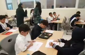 Emirados Árabes Unidos decidirão sobre aulas remotas ou presenciais em 10 de maio, enquanto escolas e universidades permanecem em alerta