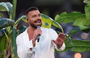 Ricky Martin está seguro após ‘gás lacrimogêneo’ – ou talvez spray de pimenta? — interrompe seu present em Montenegro