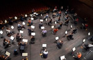 Elim Chan é contratada como a primeira diretora musical da San Francisco Symphony