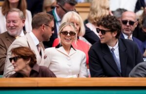 Quem está no Royal Field em Wimbledon? Mollie King e Greg James entre as estrelas que assistiram à ação no Dia 2