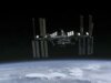 A tripulação da estação espacial se transfer brevemente para "porto seguro" em meio a novas preocupações sobre vazamento