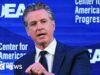 Gavin Newsom, da Califórnia, alega que o departamento de justiça está investigando sua esposa e ex-funcionários