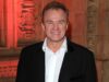 Bobby Davro emite alerta após diagnóstico de câncer de próstata