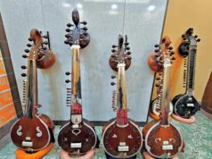 Cordas de história: instrumentos recuperados encontram nova vida na casa-museu de Joydeep Mukherjee
