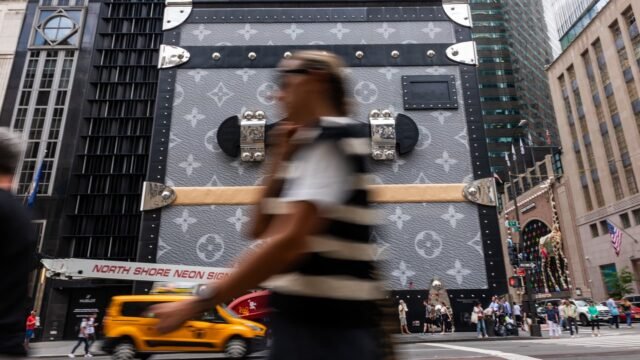 108177052-1753448111990-gettyimages-2225115017-anotherday82679988_swi7cny5.jpeg