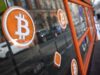 Bitcoin atinge o nível mais baixo desde fevereiro, enquanto a criptografia compete por liquidez com IPOs de grande sucesso