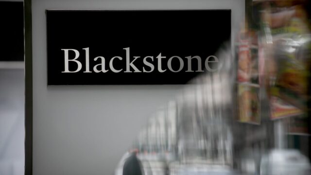 108281422-1774262783863-gettyimages-2161913494-BLACKSTONE_EARNS.jpeg