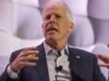 O secretário de Energia, Chris Wright, diz que o tráfego no Estreito de Ormuz está aumentando “muito significativamente”