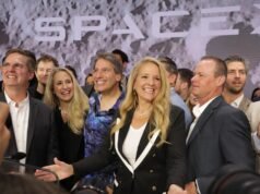 Shotwell, COO da SpaceX, diz que a parceria com a Tesla ‘pode tornar a vida de Elon um pouco mais fácil’