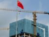 A economia da China enfraquece ainda mais em maio, com as vendas no varejo registrando a primeira queda em mais de três anos