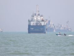 Agência da ONU interrompe plano de evacuação do navio Ormuz após primeiro ataque de navio sob acordo de paz