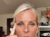 Ulrika Jonsson compara sua sobriedade a ter um ‘despertar espiritual’ e diz que passou de ‘não querer mais viver para tentar aproveitar cada momento da vida’