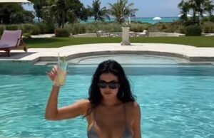 Garota enlouquecida! Kylie Jenner está ‘agindo como uma adolescente nas férias de primavera’ enquanto festeja nos trópicos … mas é tudo um movimento calculado