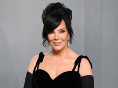 Kris Jenner perde o controle em um discurso cheio de palavrões depois que Ellen DeGeneres salta para assustá-la em um vídeo de pegadinha