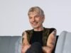 Billy Bob Thornton, 70, mostra sua transformação juvenil e sua coleção de tatuagens durante a promoção do programa de TV Landman, após revelar sua dieta muito restritiva