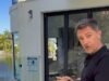 Gino D’Acampo reduz o preço de seus fornos de pizza em 30 por cento ao não conseguir vender sua casa de £ 2 milhões depois que a ITV cortou relações com ele