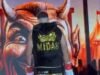 Molly-Mae Hague e Tommy Fury revelam o nome de seu filho recém-nascido enquanto ele ostenta o apelido em seu equipamento de boxe antes do confronto com Eddie Corridor