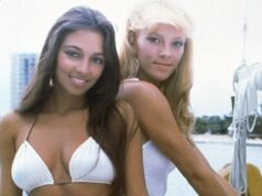 A modelo da Playboy Carole Davis, 68, interpretou Amalita em Intercourse and the Metropolis e é mãe da noiva de Simon Cowell… veja-a agora