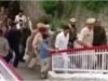 Akshay Kumar busca bênçãos no templo Mata Vaishno Devi