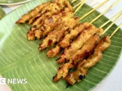 Homem acusado de matar sogra com satay envenenado